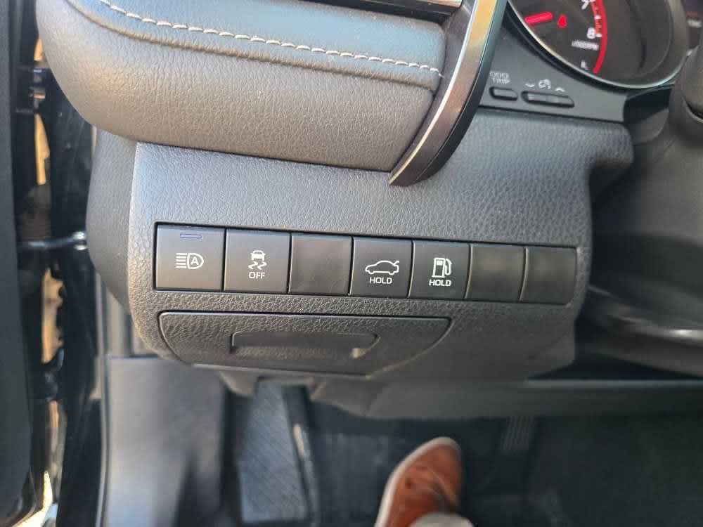 2023 Toyota Camry XSE - Photo 8
