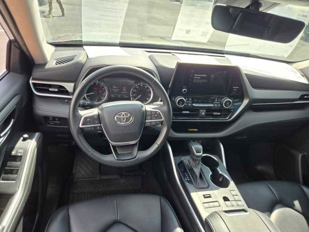 Used 2023 Toyota Highlander XLE SUV