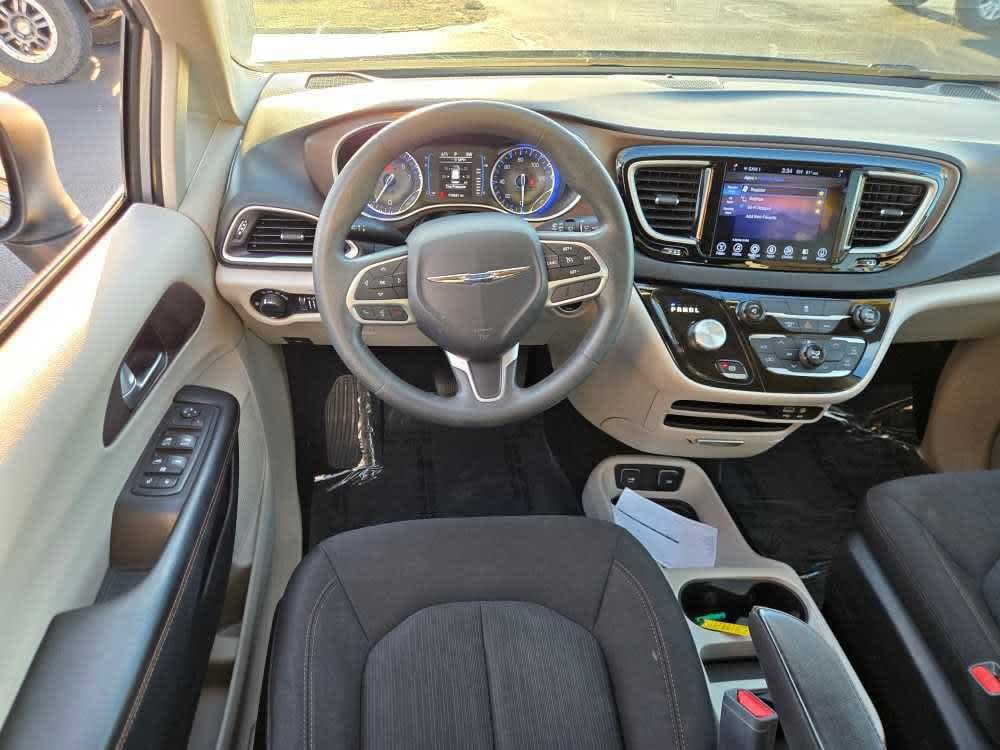 Used 2017 Chrysler Pacifica Touring with VIN 2C4RC1DG8HR529483 for sale in North Pekin, IL