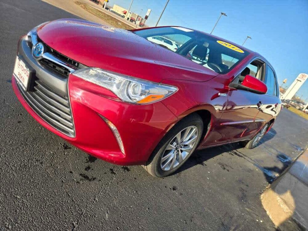 Certified 2017 Toyota Camry Hybrid XLE Sedan