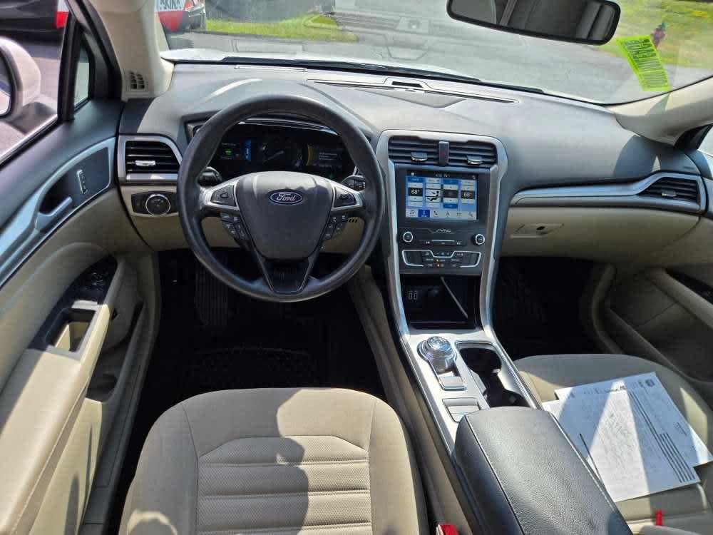 Used 2019 Ford Fusion Hybrid SE with VIN 3FA6P0LUXKR208416 for sale in North Pekin, IL