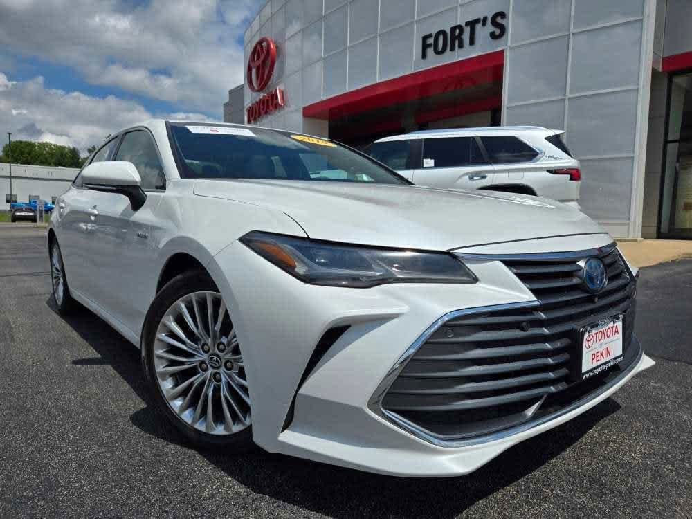2019 Toyota Avalon Hybrid Sedan 