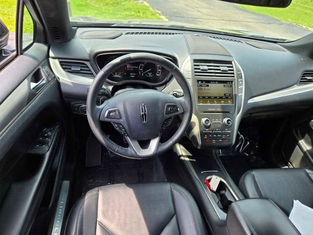 Used 2018 Lincoln MKC Base/Premiere with VIN 5LMCJ1C90JUL04216 for sale in Pekin, IL