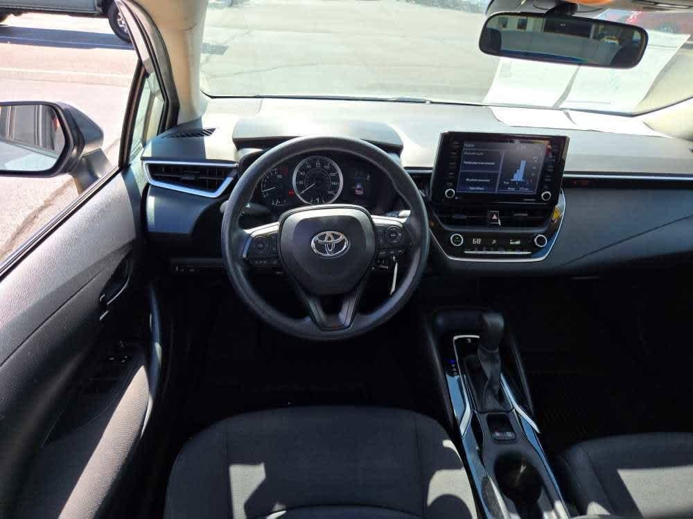 Used 2022 Toyota Corolla LE with VIN 5YFEPMAE9NP325763 for sale in Pekin, IL