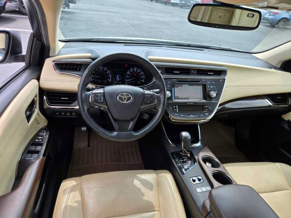Used 2015 Toyota Avalon Limited with VIN 4T1BK1EB8FU177900 for sale in North Pekin, IL