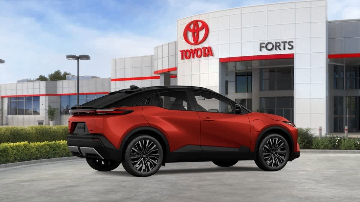 2026 Toyota C-HR XSE - Photo 11