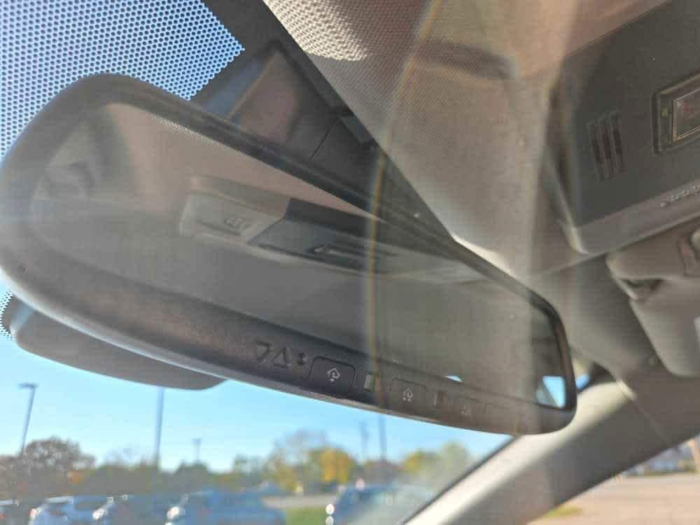 2023 Toyota Camry XSE - Photo 18