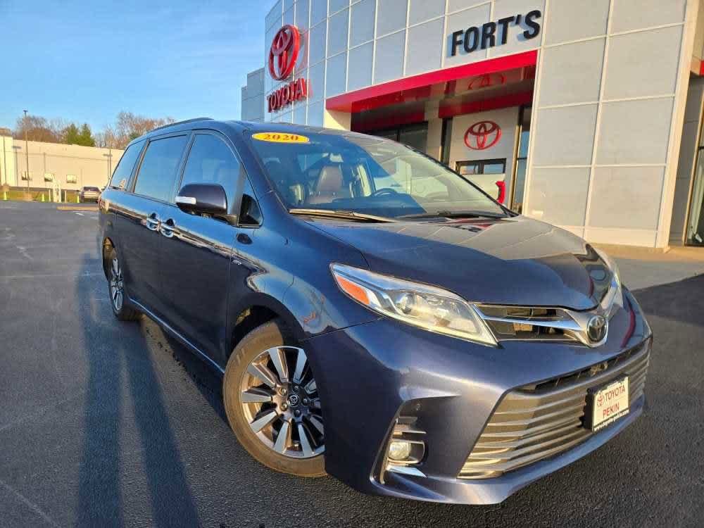2020 Toyota Sienna Limited's photo