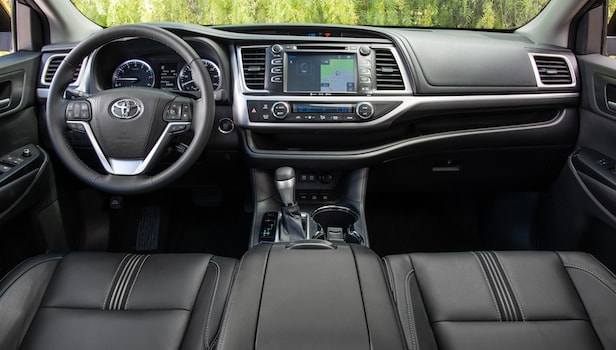 2018 Toyota Highlander Interior