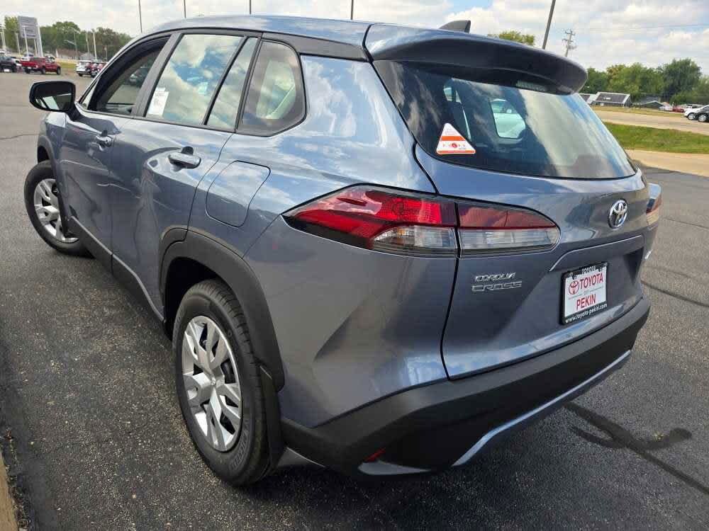 2026 Toyota Corolla Cross L photo 3