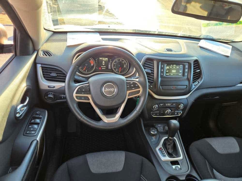 Used 2017 Jeep Cherokee Sport with VIN 1C4PJMASXHW622746 for sale in North Pekin, IL