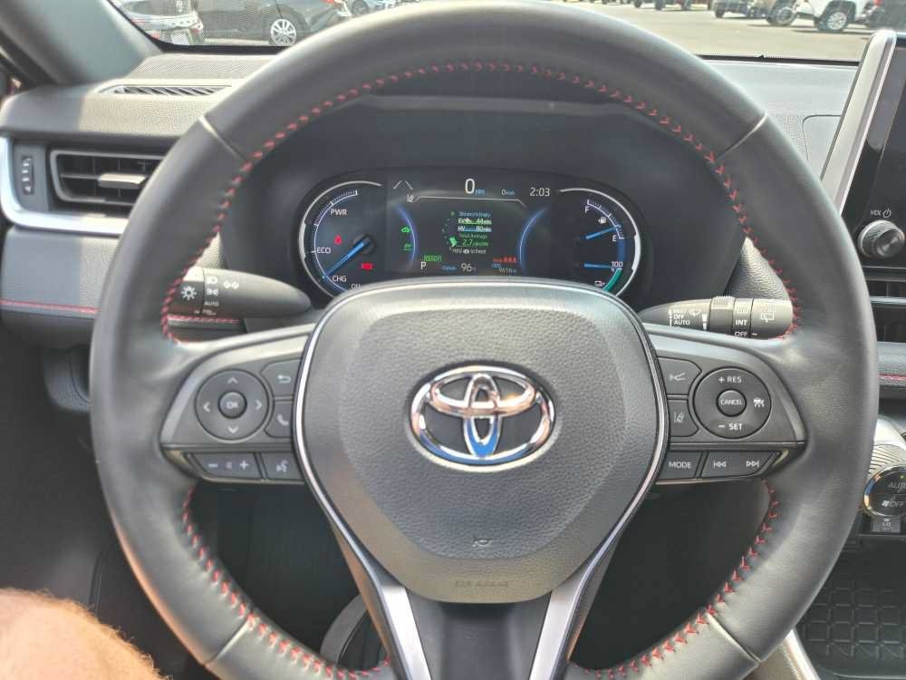 2024 Toyota RAV4 SE - Photo 15