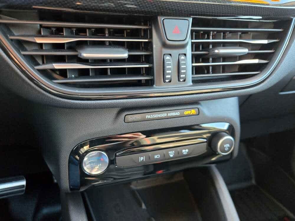 2023 Ford Escape ST-Line Elite - Photo 18