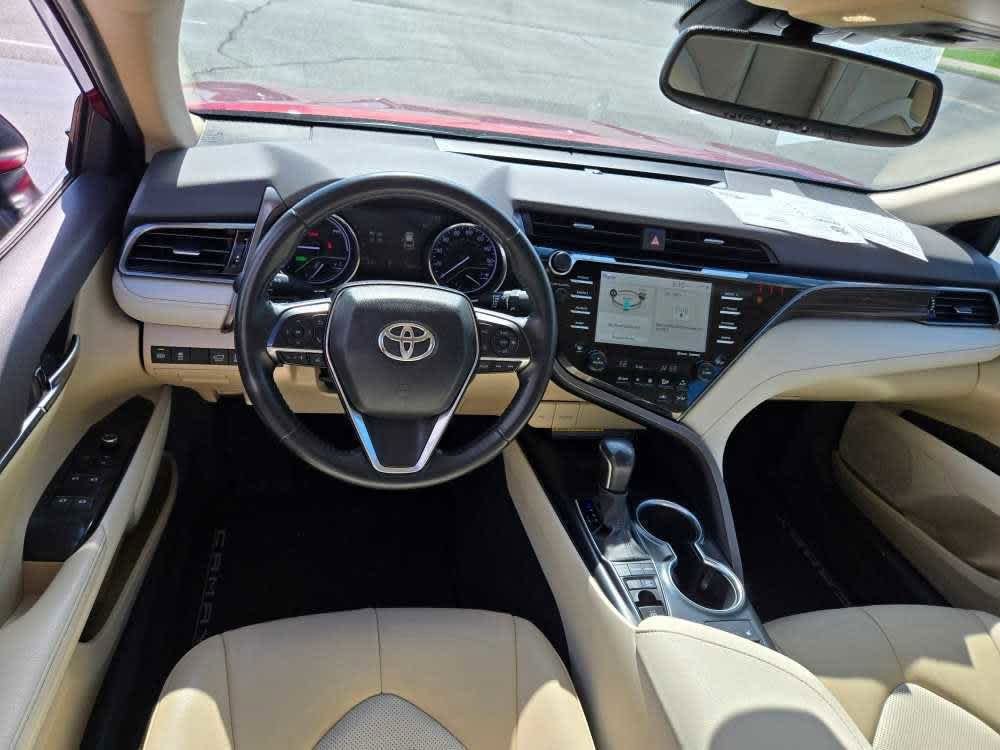 Used 2020 Toyota Camry XLE with VIN 4T1F31AKXLU531349 for sale in Pekin, IL