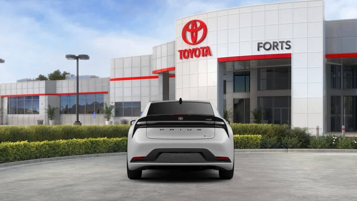 2026 Toyota Prius Plug-in Hybrid XSE Premium - Photo 9
