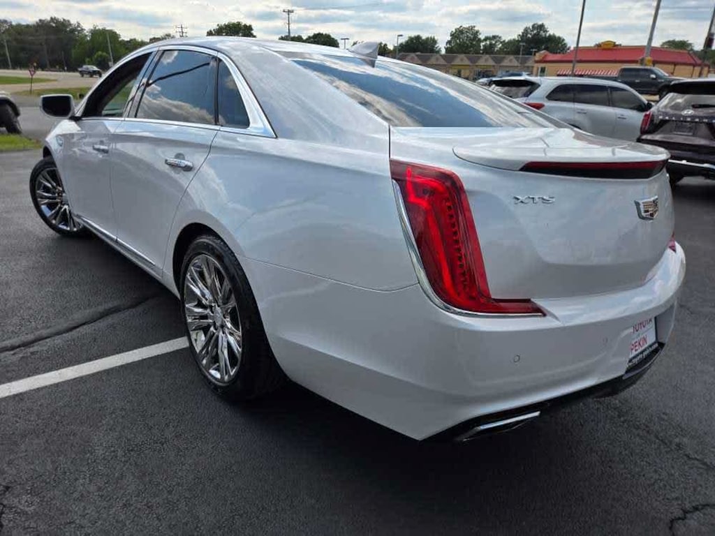 Used 2018 CADILLAC XTS Luxury Sedan