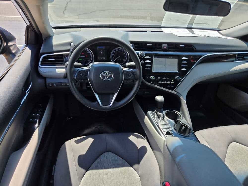 Used 2018 Toyota Camry LE with VIN 4T1B31HK5JU501290 for sale in Pekin, IL