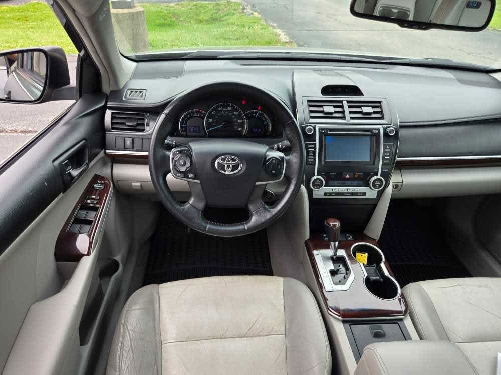 Used 2012 Toyota Camry XLE with VIN 4T4BF1FK0CR211168 for sale in Pekin, IL
