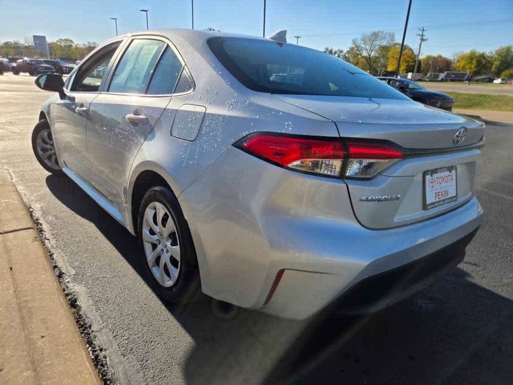 Used 2024 Toyota Corolla LE Sedan