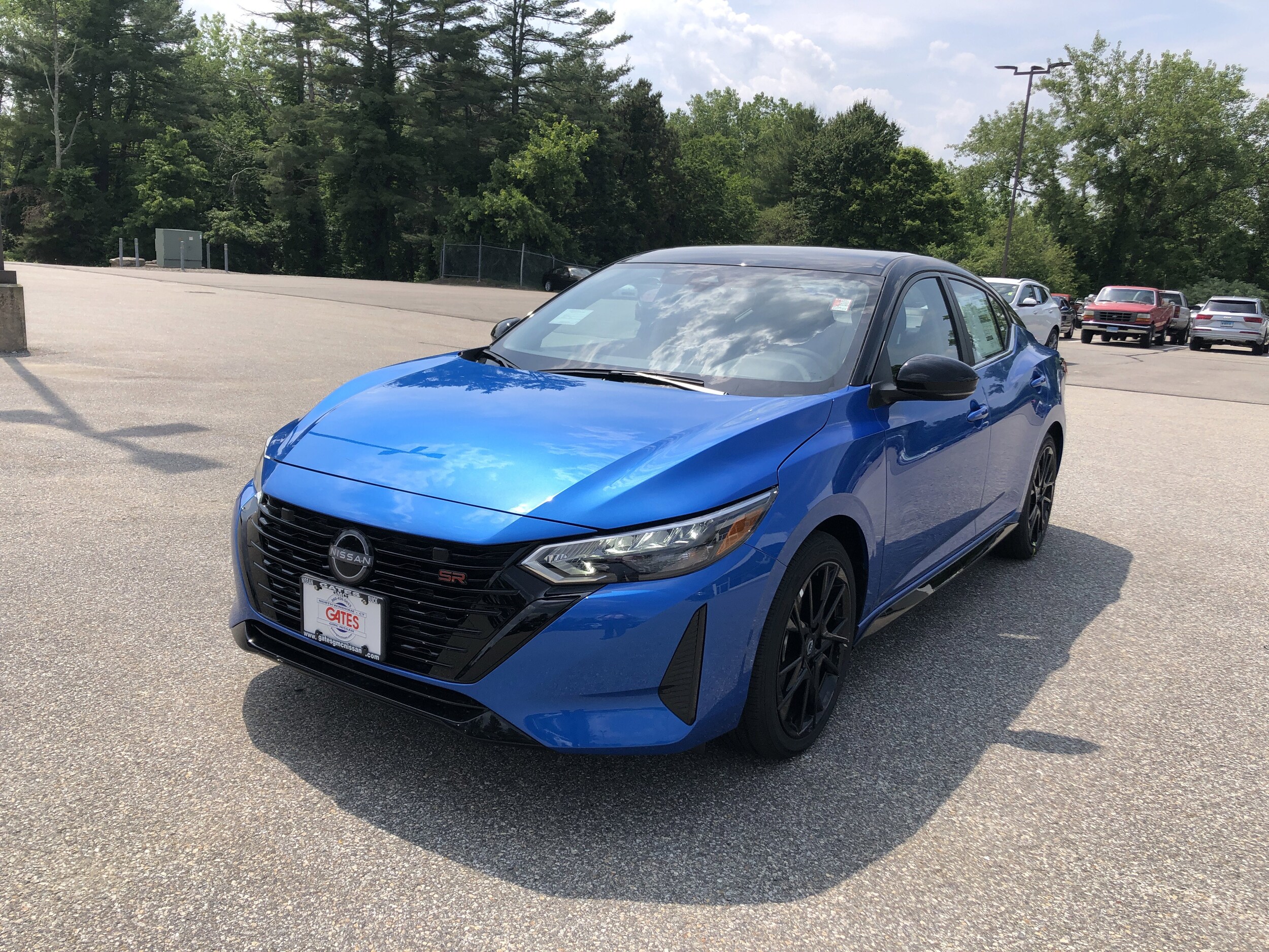 2025 Nissan Sentra SR photo 3
