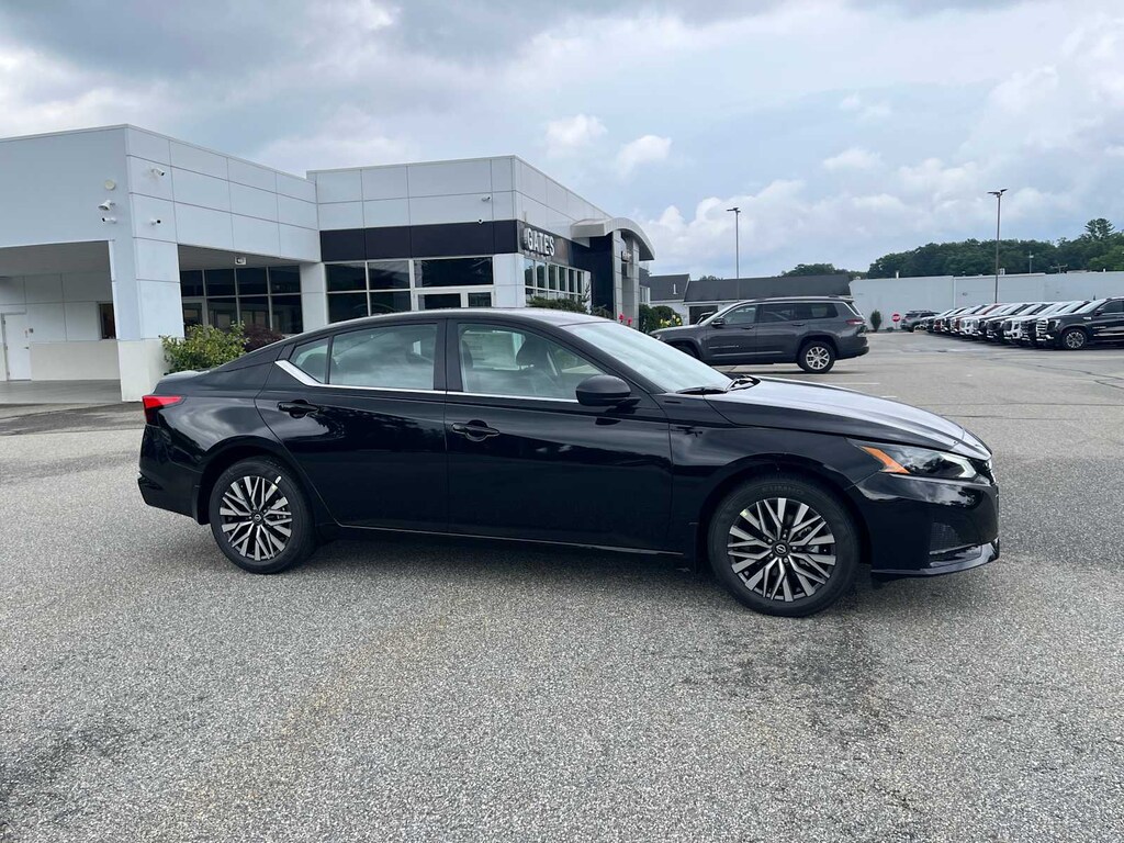 New 2026 Nissan Altima SV Sedan