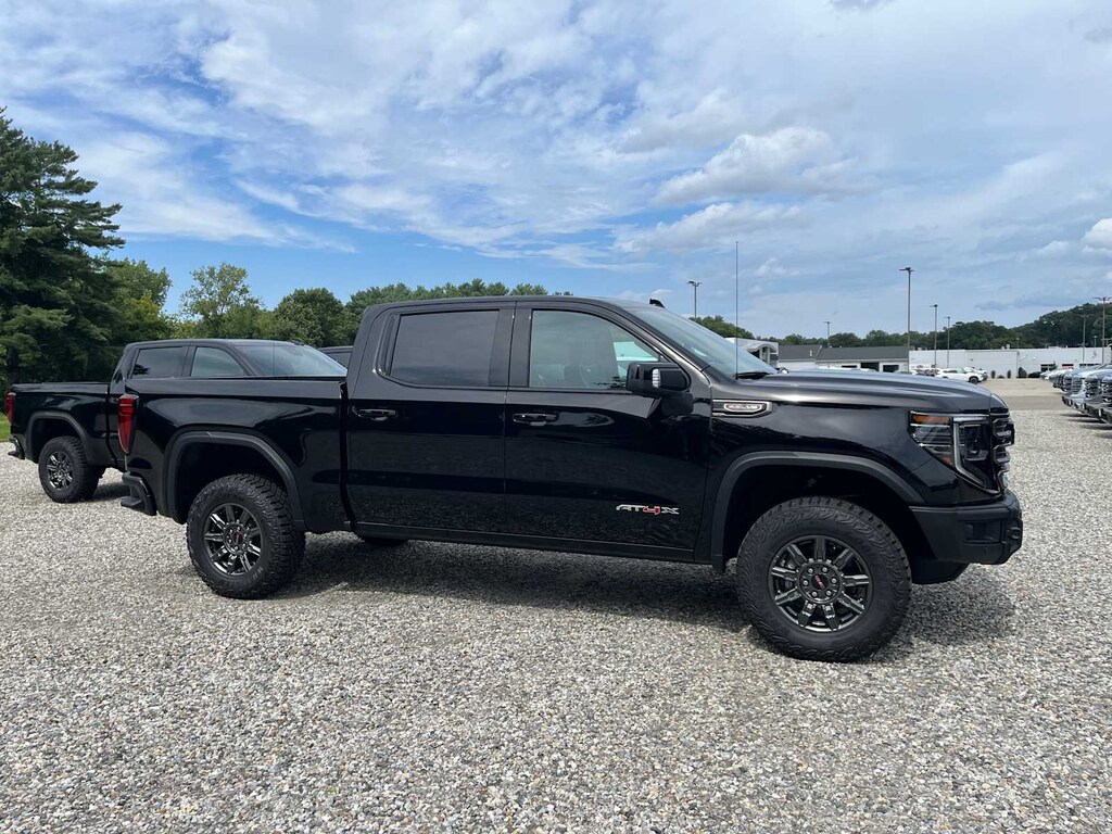 New 2026 GMC Sierra 1500 AT4X 4WD Crew Cab 147 Truck