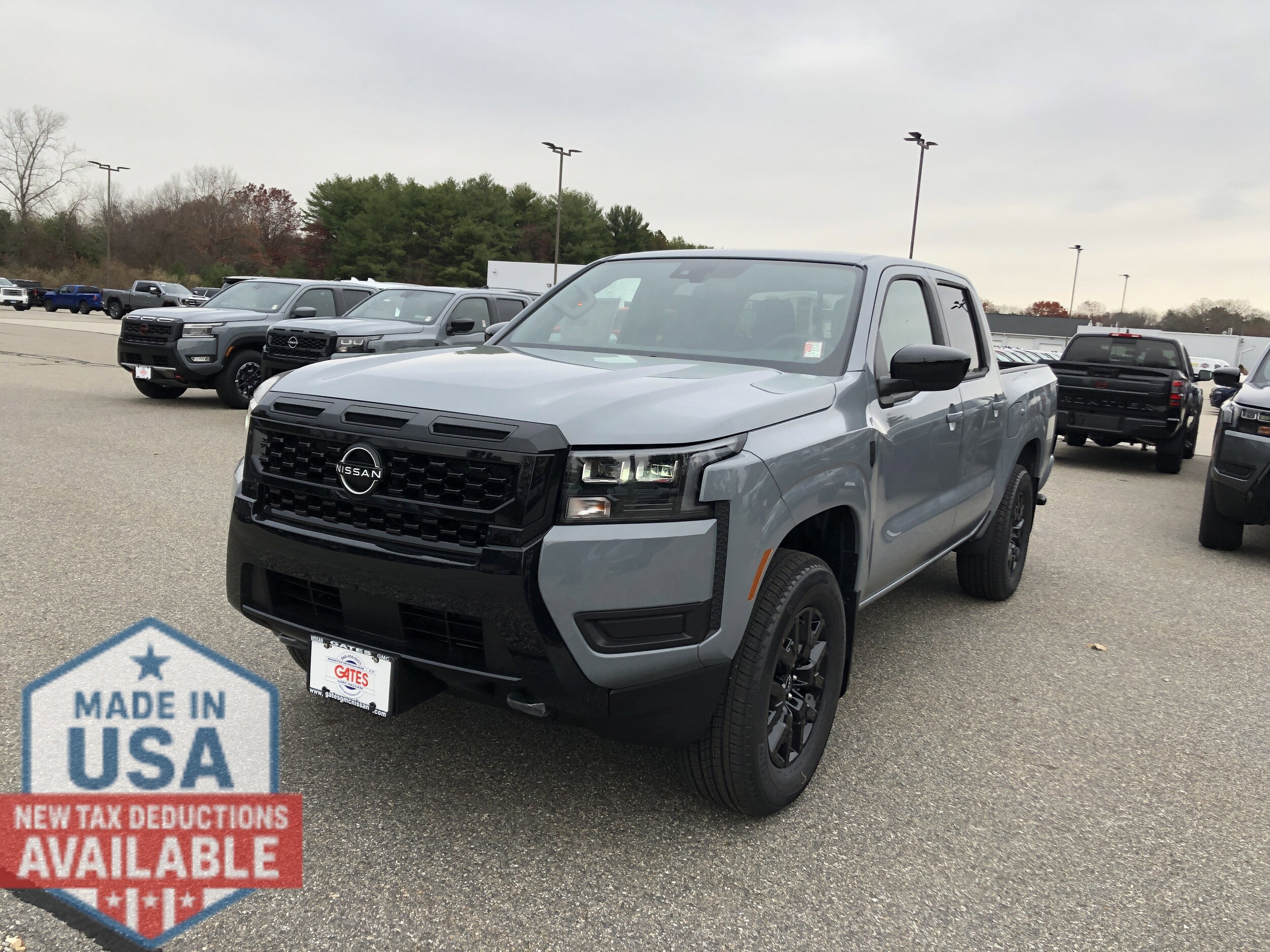 2026 Nissan Frontier SV photo 3