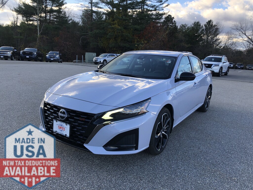 New 2025 Nissan Altima SR Sedan