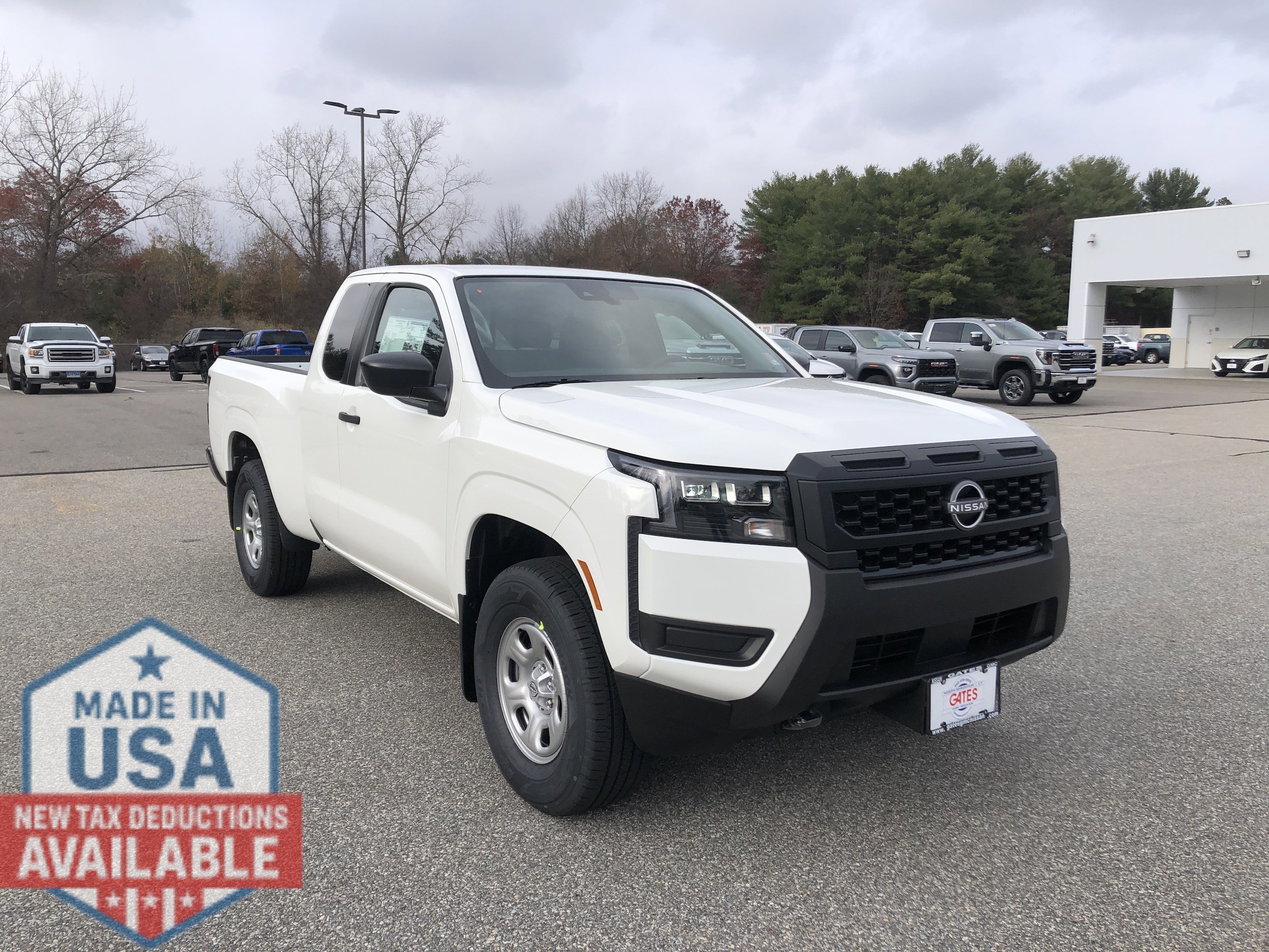 2026 Nissan Frontier S's photo