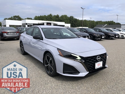 2025 Nissan Altima SR Sedan