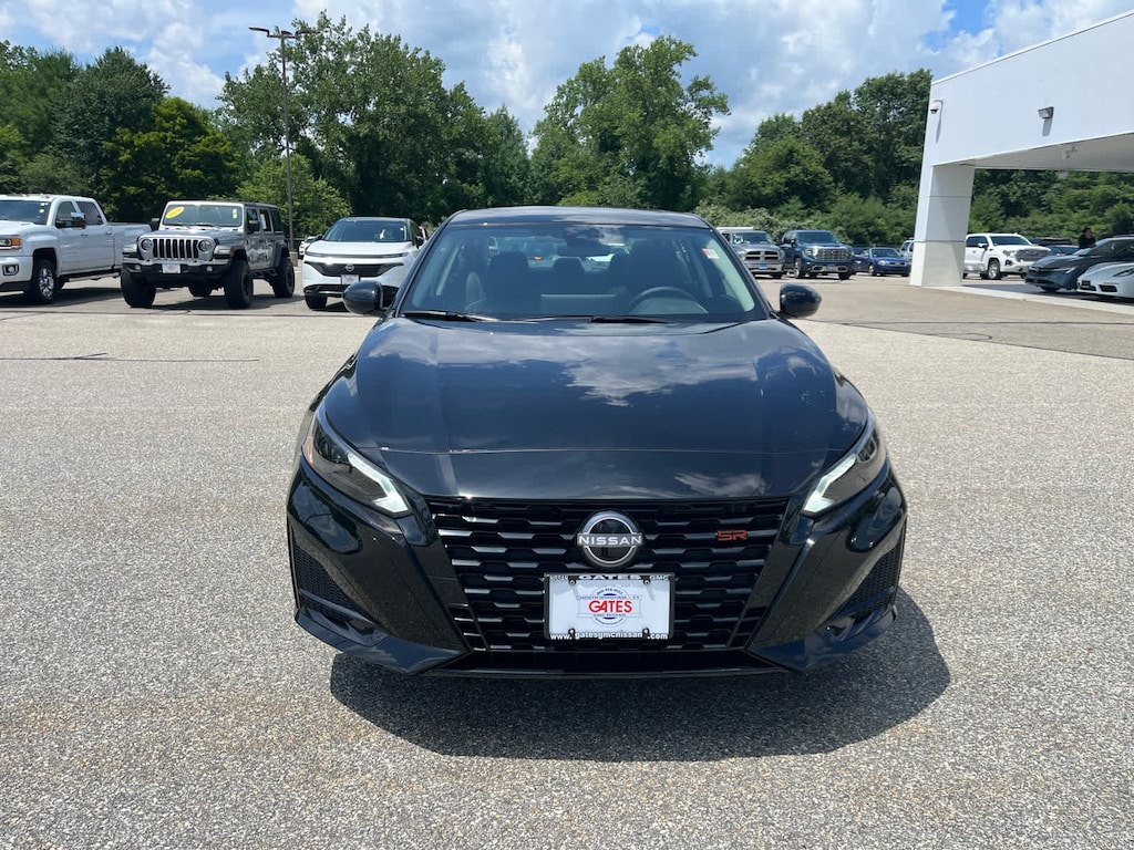 New 2026 Nissan Altima SR Sedan
