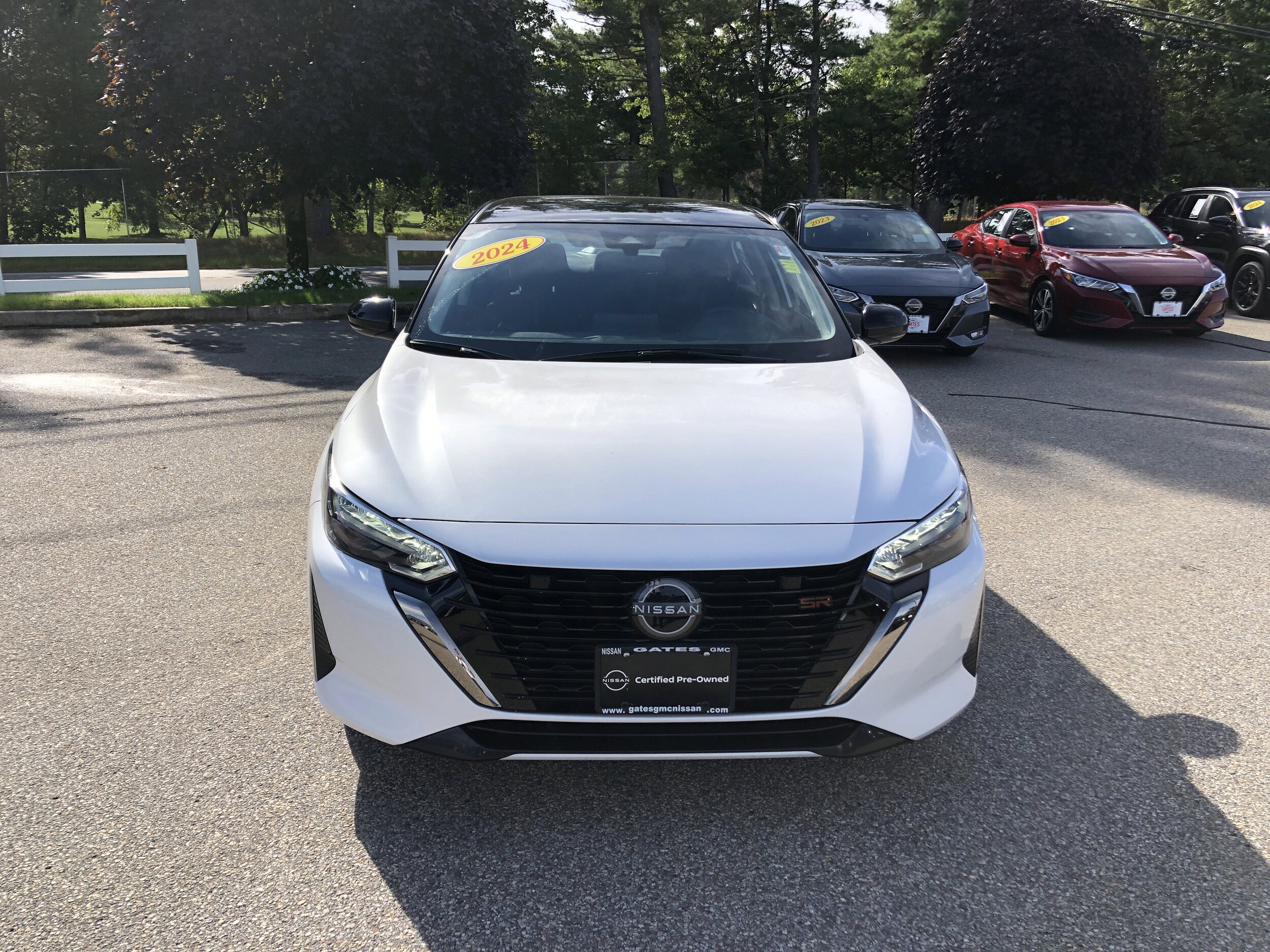 2024 Nissan Sentra SR photo 2
