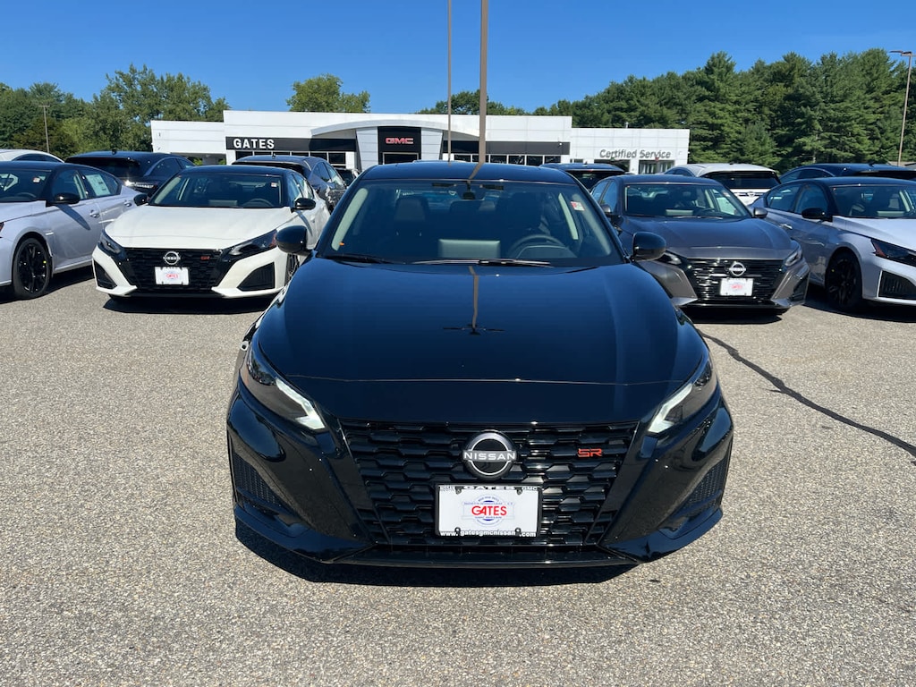 New 2026 Nissan Altima SR Sedan