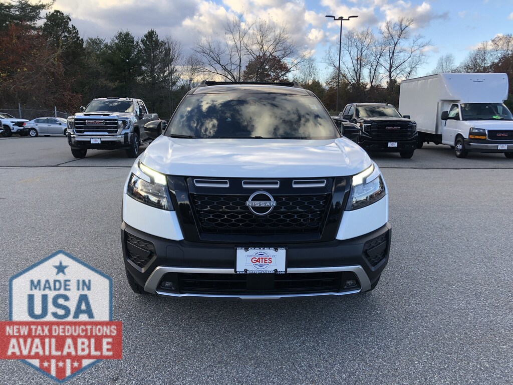 New 2025 Nissan Pathfinder Rock Creek SUV