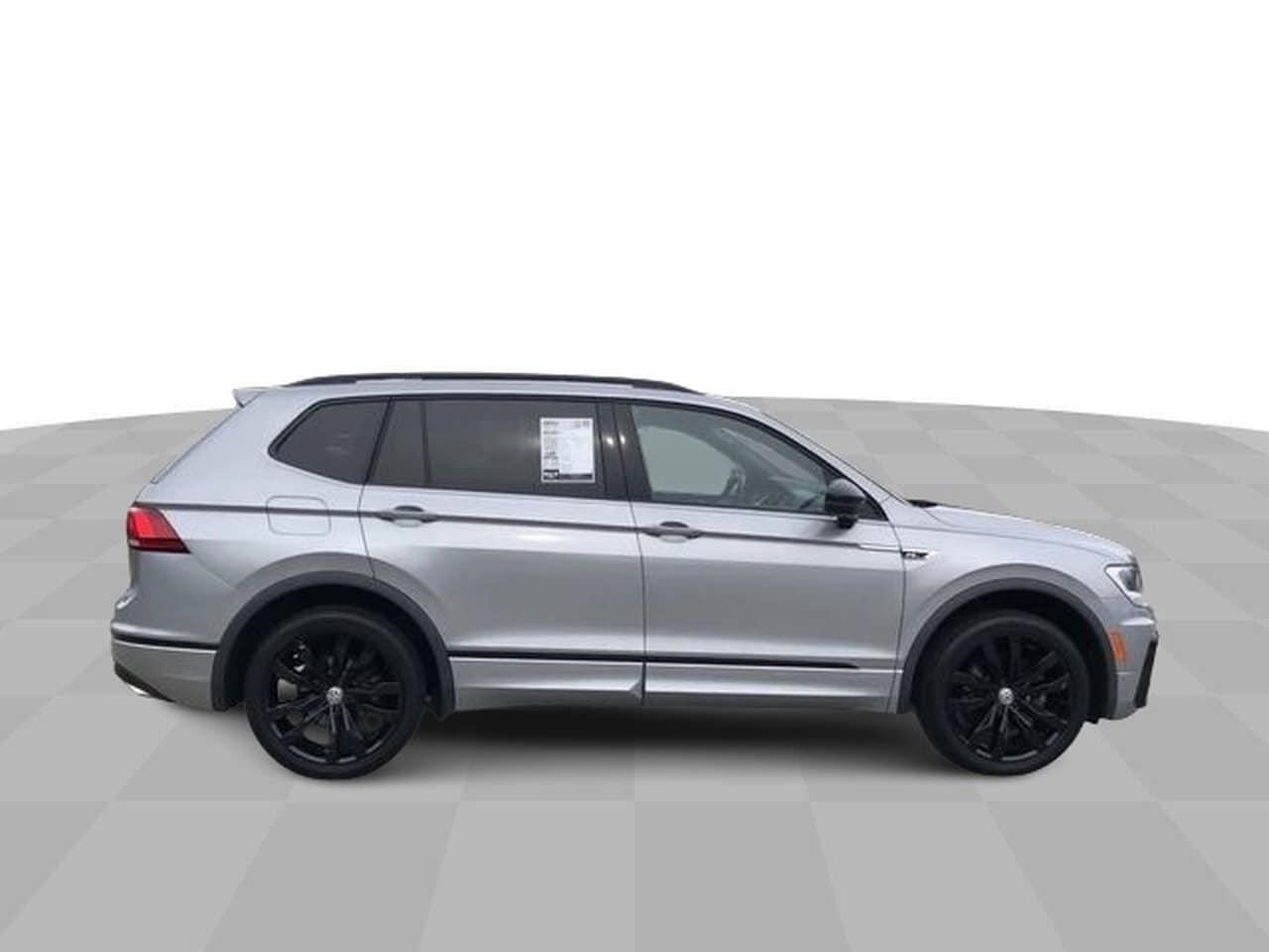 Used 2021 Volkswagen Tiguan SE R-LINE BLACK with VIN 3VV2B7AX5MM124924 for sale in Windham, CT