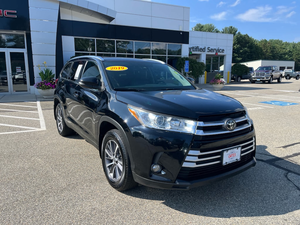 Used 2019 Toyota Highlander XLE SUV