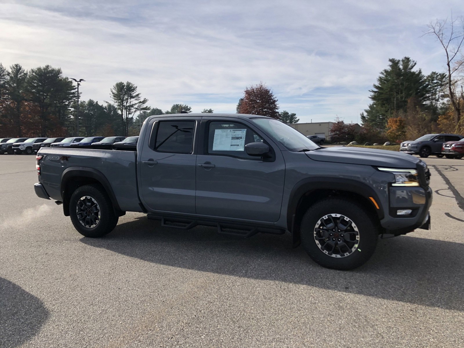 2025 Nissan Frontier PRO-4X photo 4
