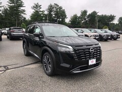 2026 Nissan Pathfinder Platinum SUV