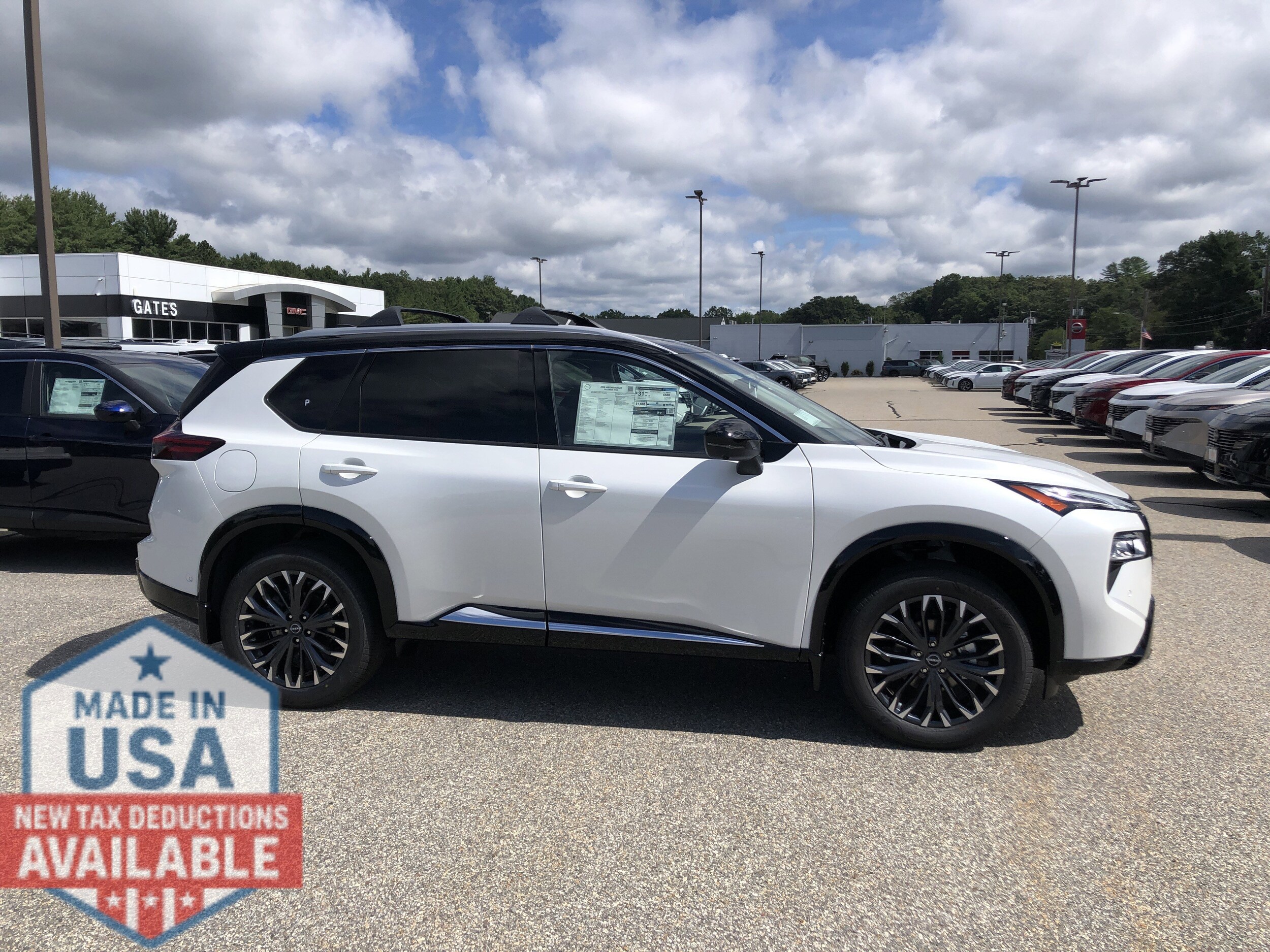 2026 Nissan Rogue Platinum photo 4