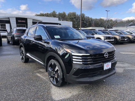 2026 Nissan Kicks SR SUV