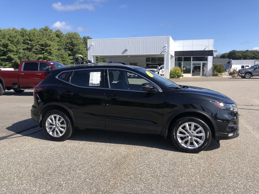 Used 2020 Nissan Rogue Sport SV Sport Utility