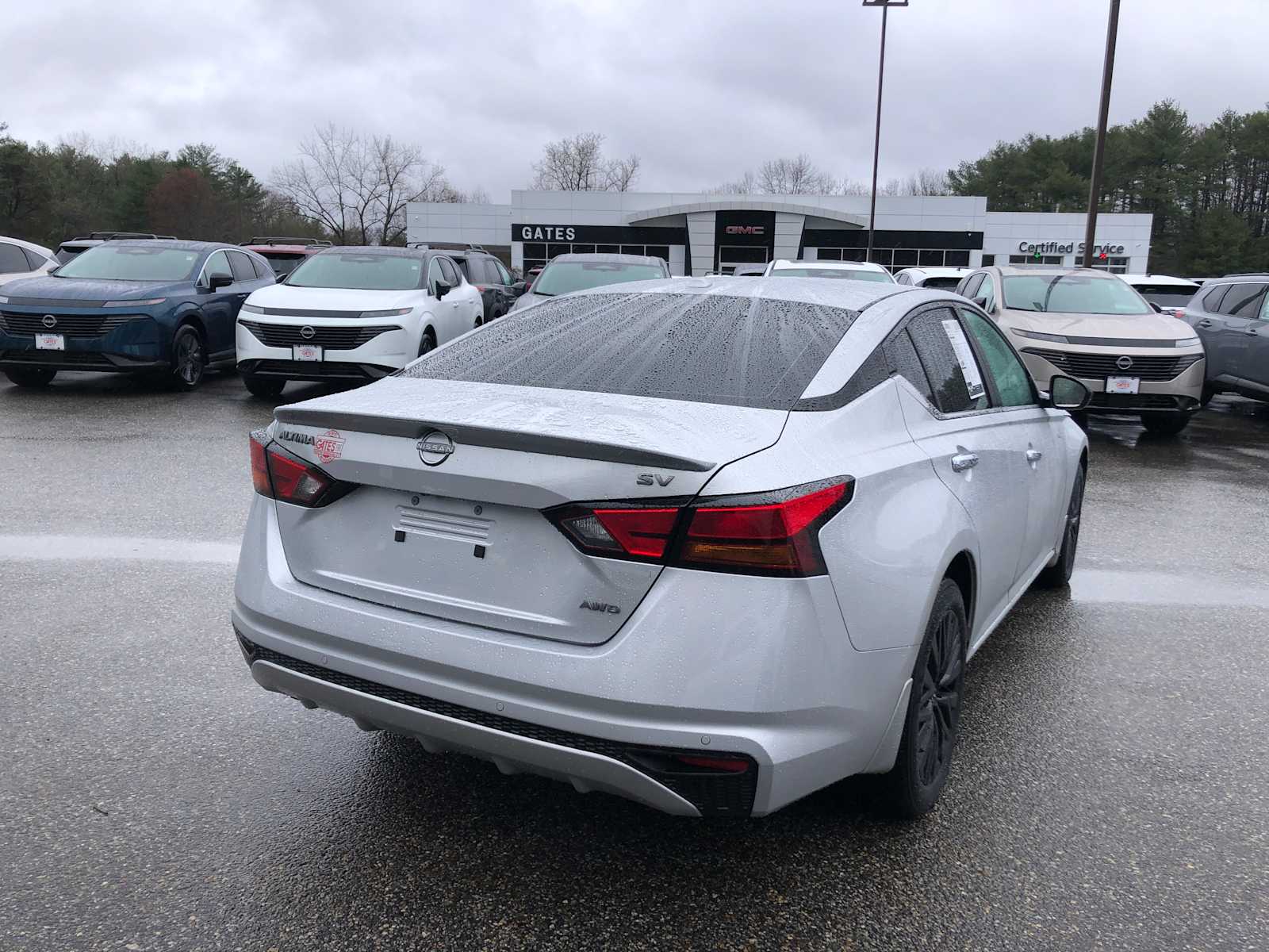 View vehicle photo 5