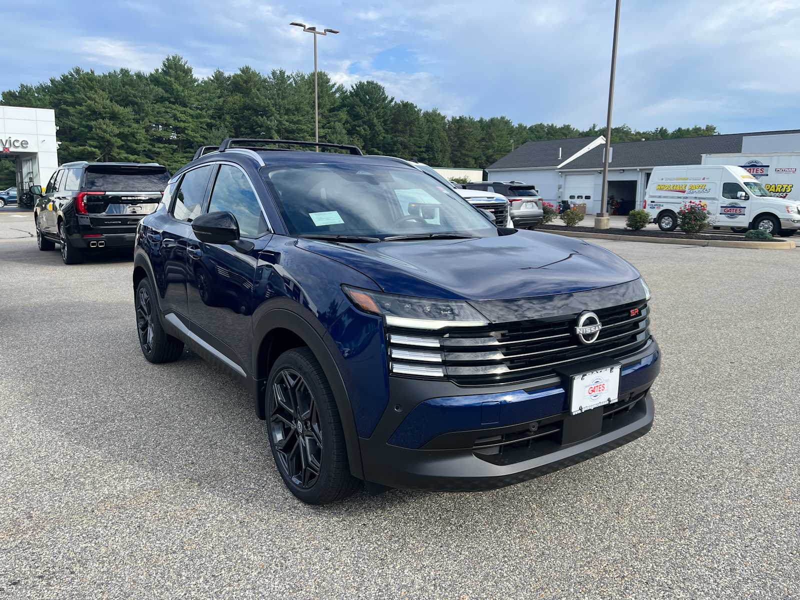 2027 Nissan Kicks SR