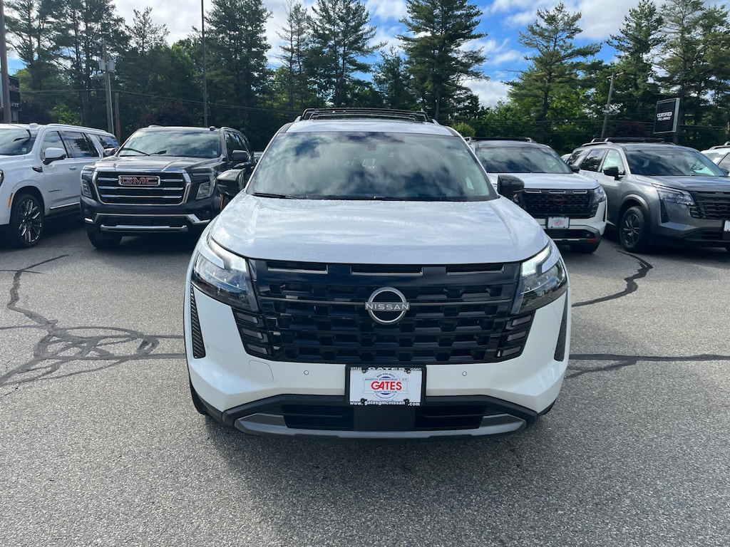 New 2026 Nissan Pathfinder Platinum SUV