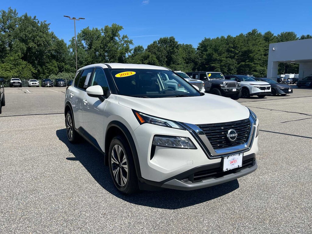 Used 2023 Nissan Rogue SV SUV
