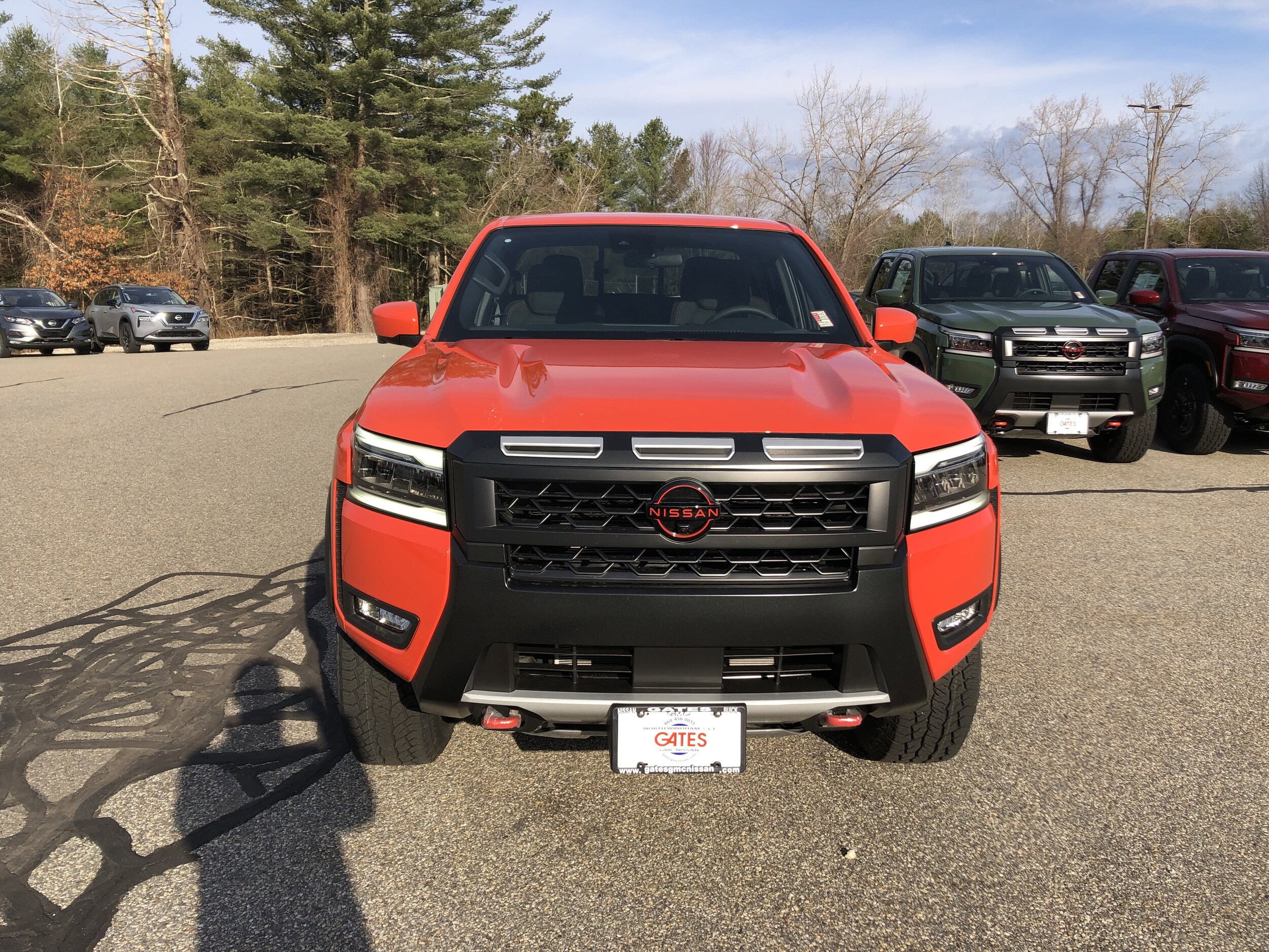 2025 Nissan Frontier PRO-4X photo 2