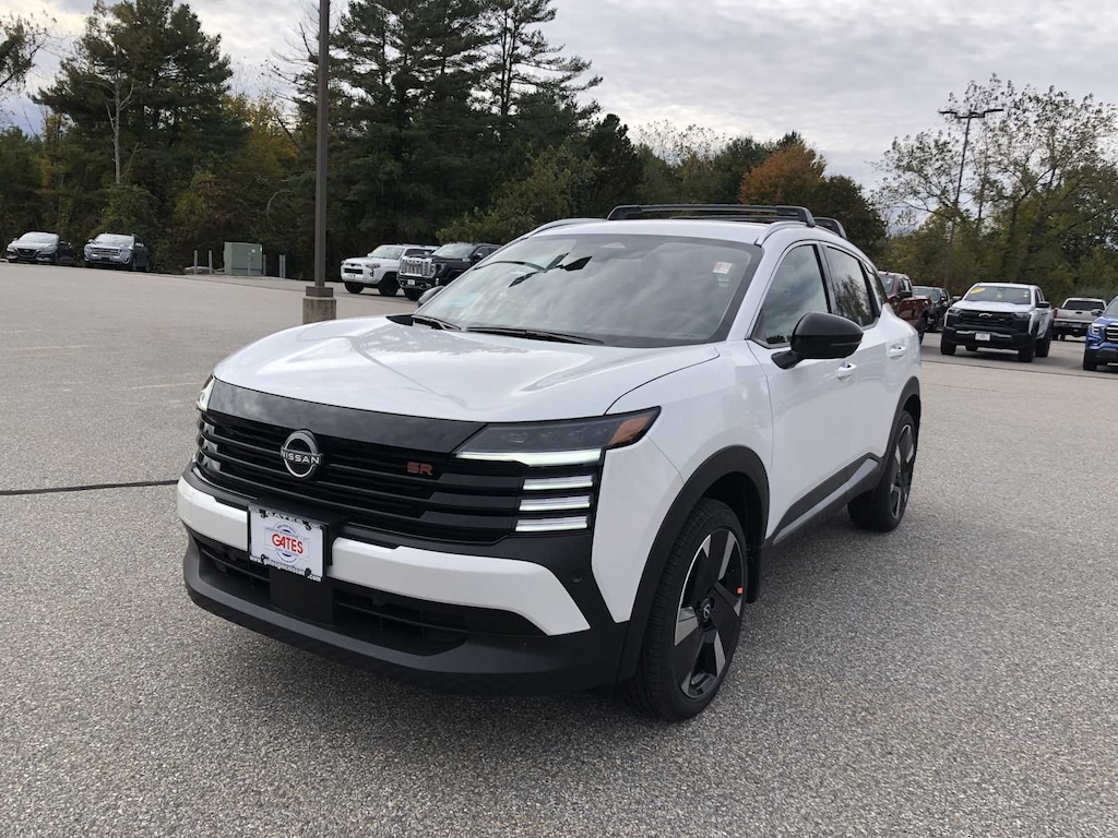 New 2026 Nissan Kicks SR SUV