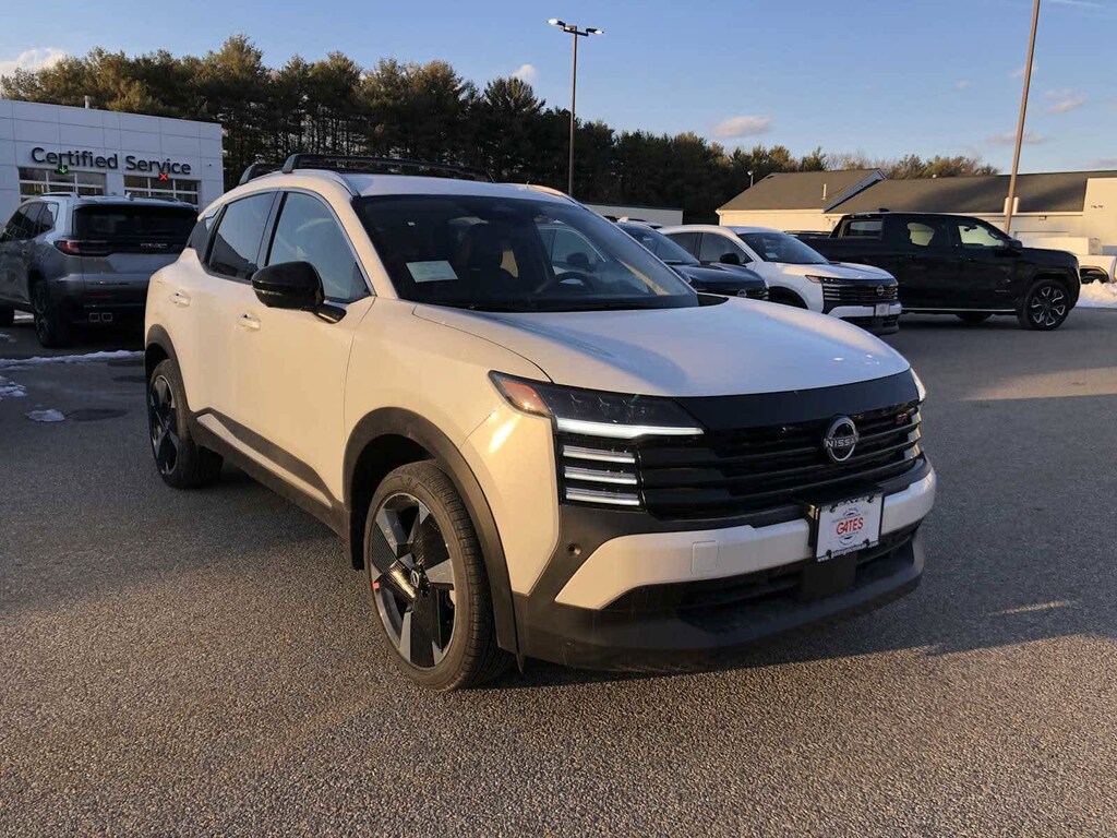 New 2026 Nissan Kicks SR SUV