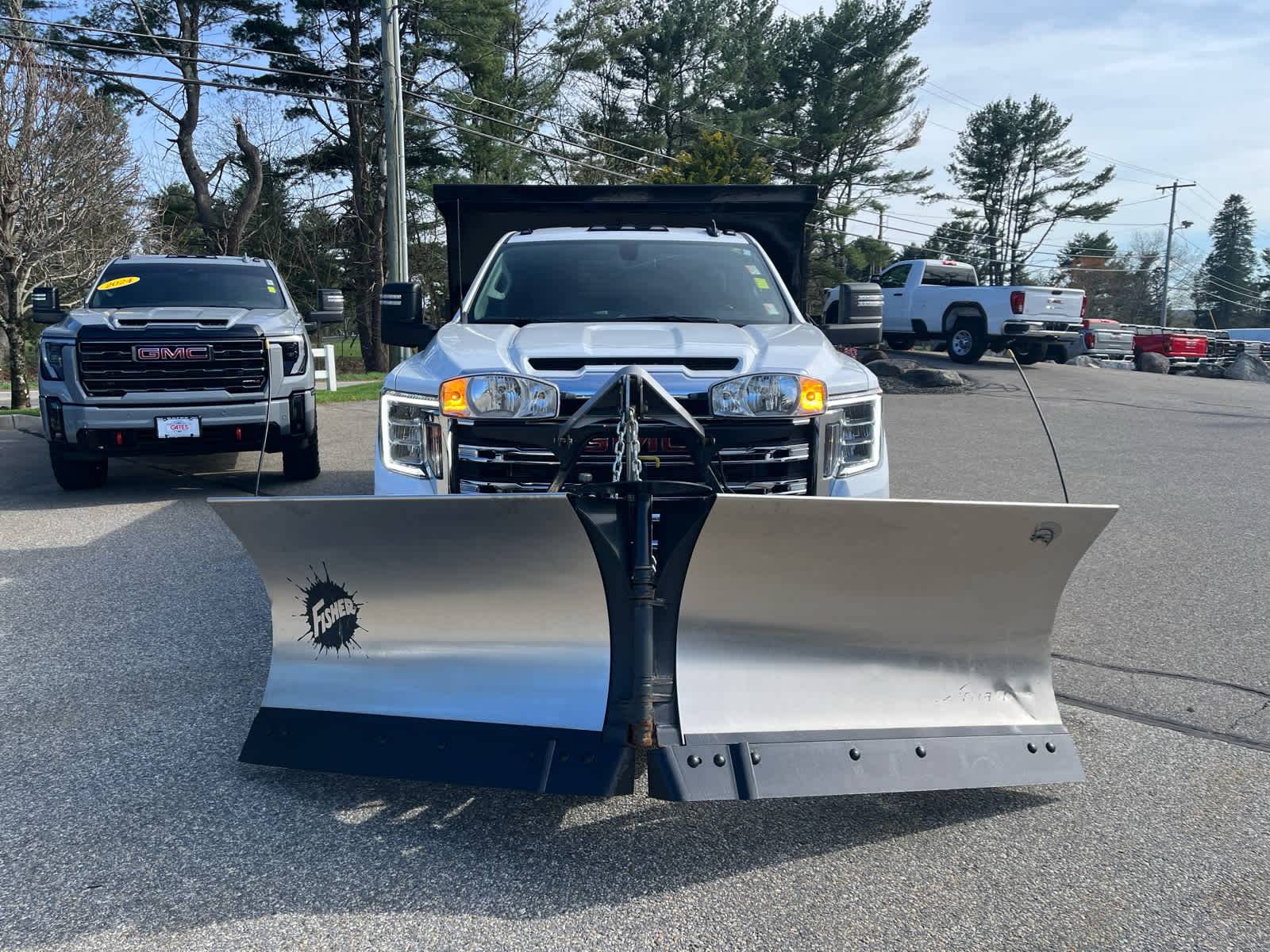 2022 GMC Sierra 3500HD SLE photo 2