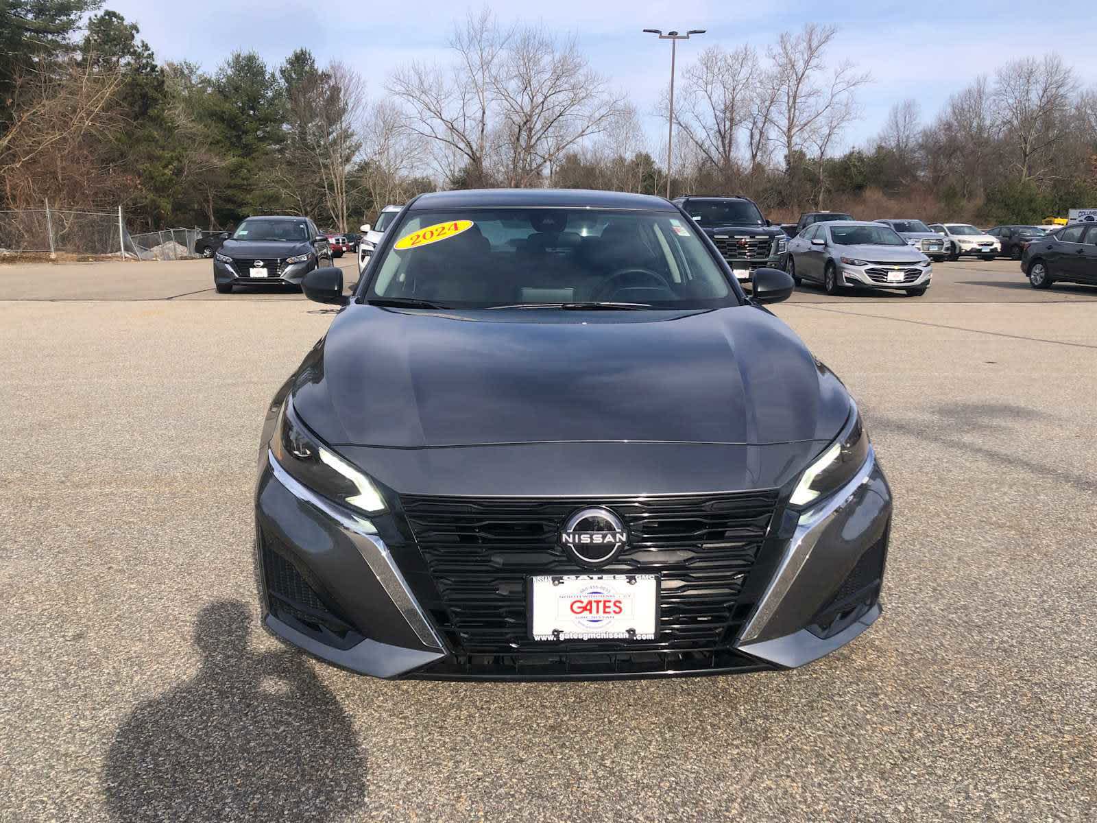 2024 Nissan Altima 2.5 SV photo 2